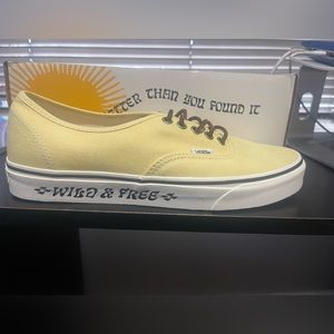 🥑Vans Authentic Yellow Men’s size 10.5